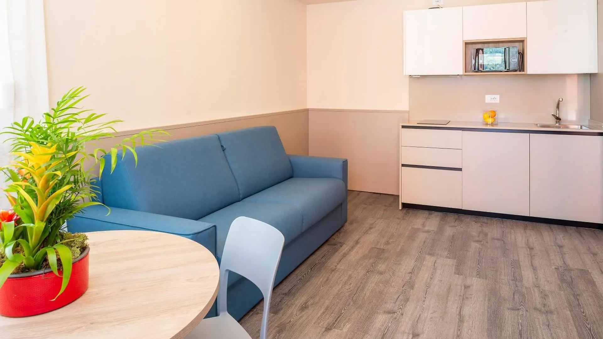 Sporthotel Olimpo Garda  4*, Garda (Verona)