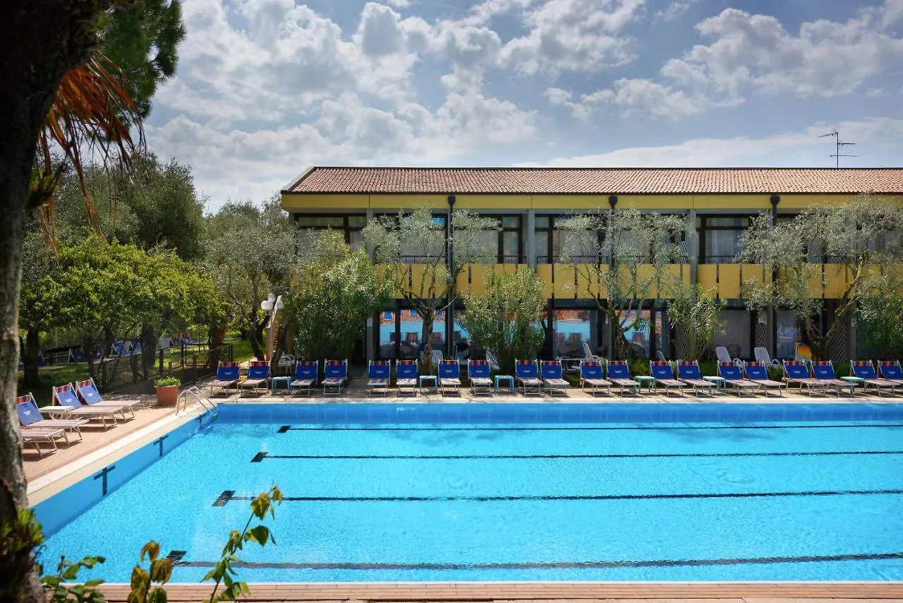 **** Hotel Sporthotel Olimpo Garda  Italy