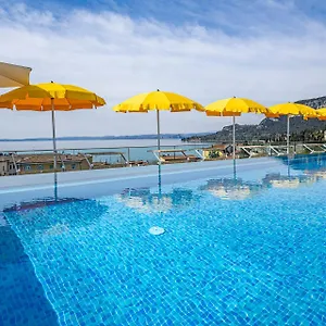 Hotell Sky Pool Sole