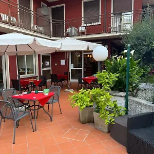 Hotell Garni Capinera