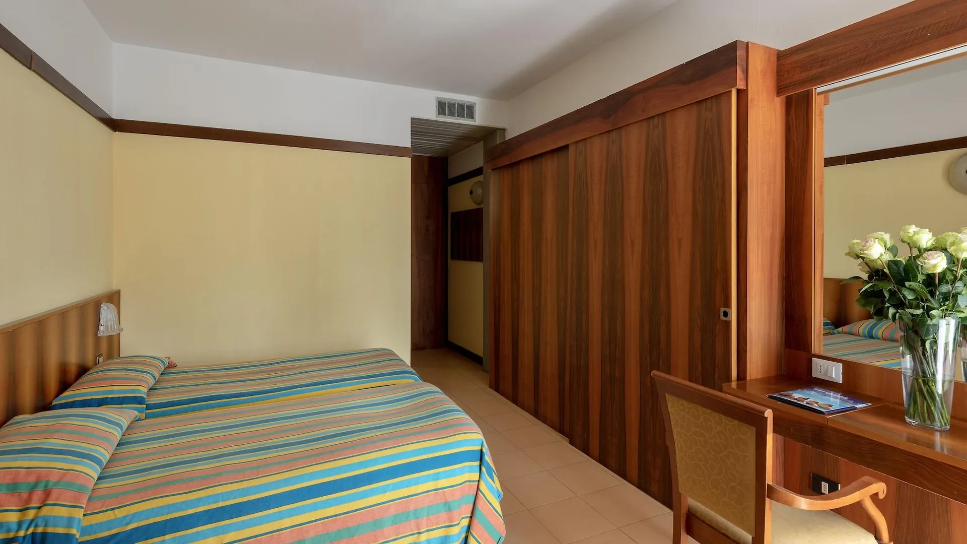 Sporthotel Olimpo Garda  Hotel Garda (Verona)