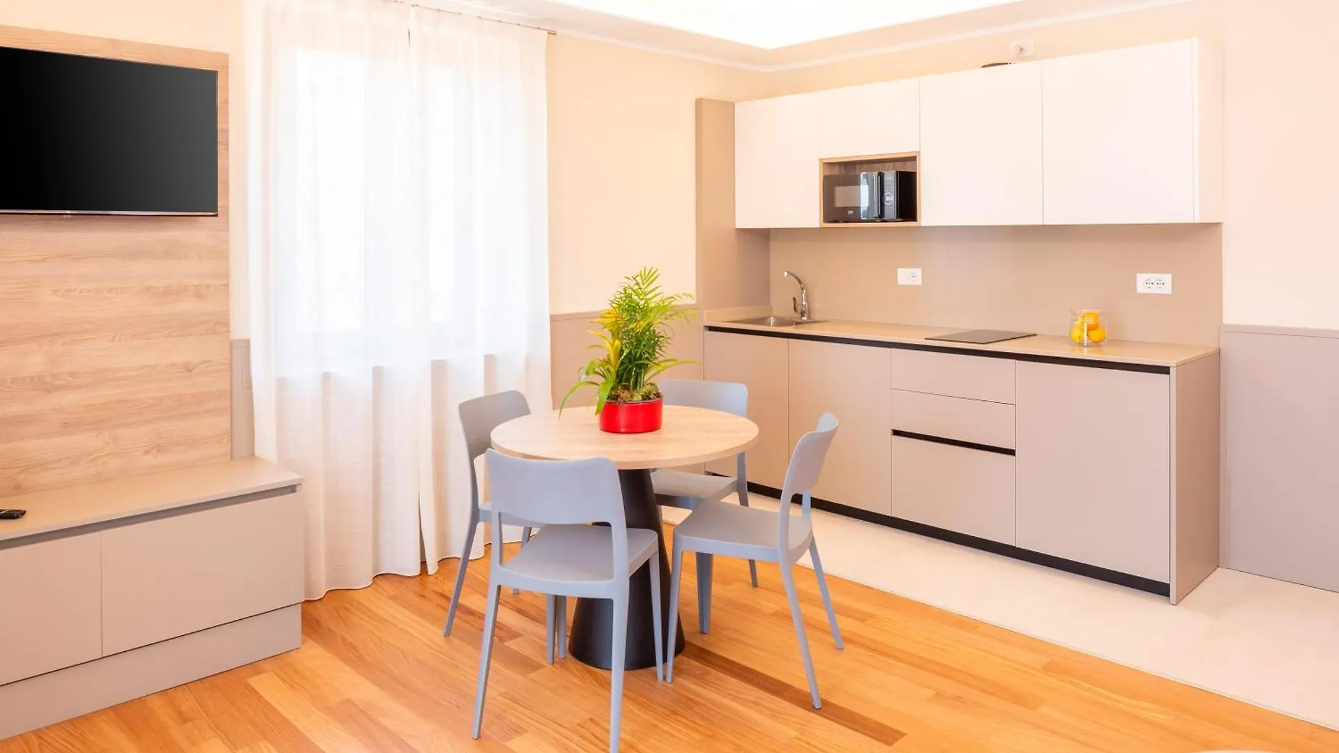 **** Hotel Sporthotel Olimpo Garda  Italia