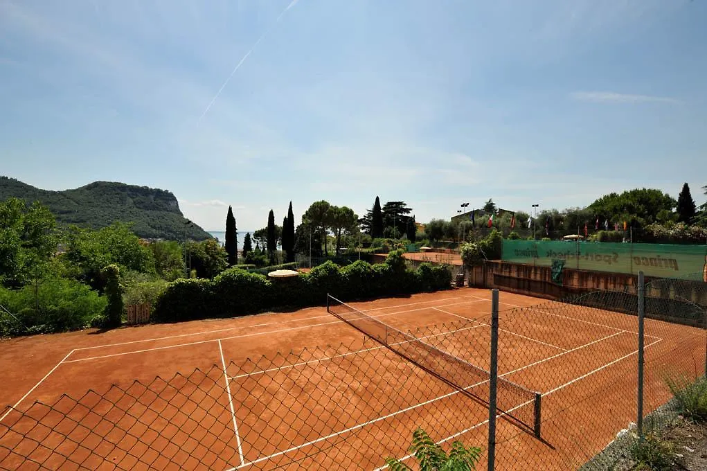 Sporthotel Olimpo Garda  Garda (Verona)